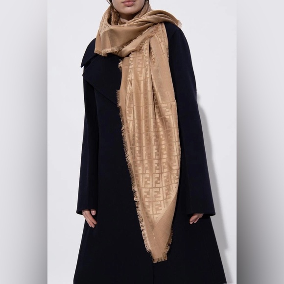 Fendi Women’s Scarf with monogram NWT
